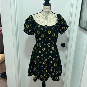 NWT Sunflower Peasant Cottagecore Dress